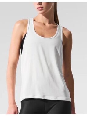 ALO Yoga White Racerback Tank 
Pit to pit 16.5
